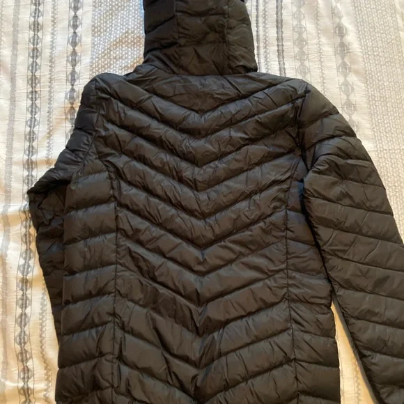 Light down jacket from Simons (Twik) - Picture 3 of 3